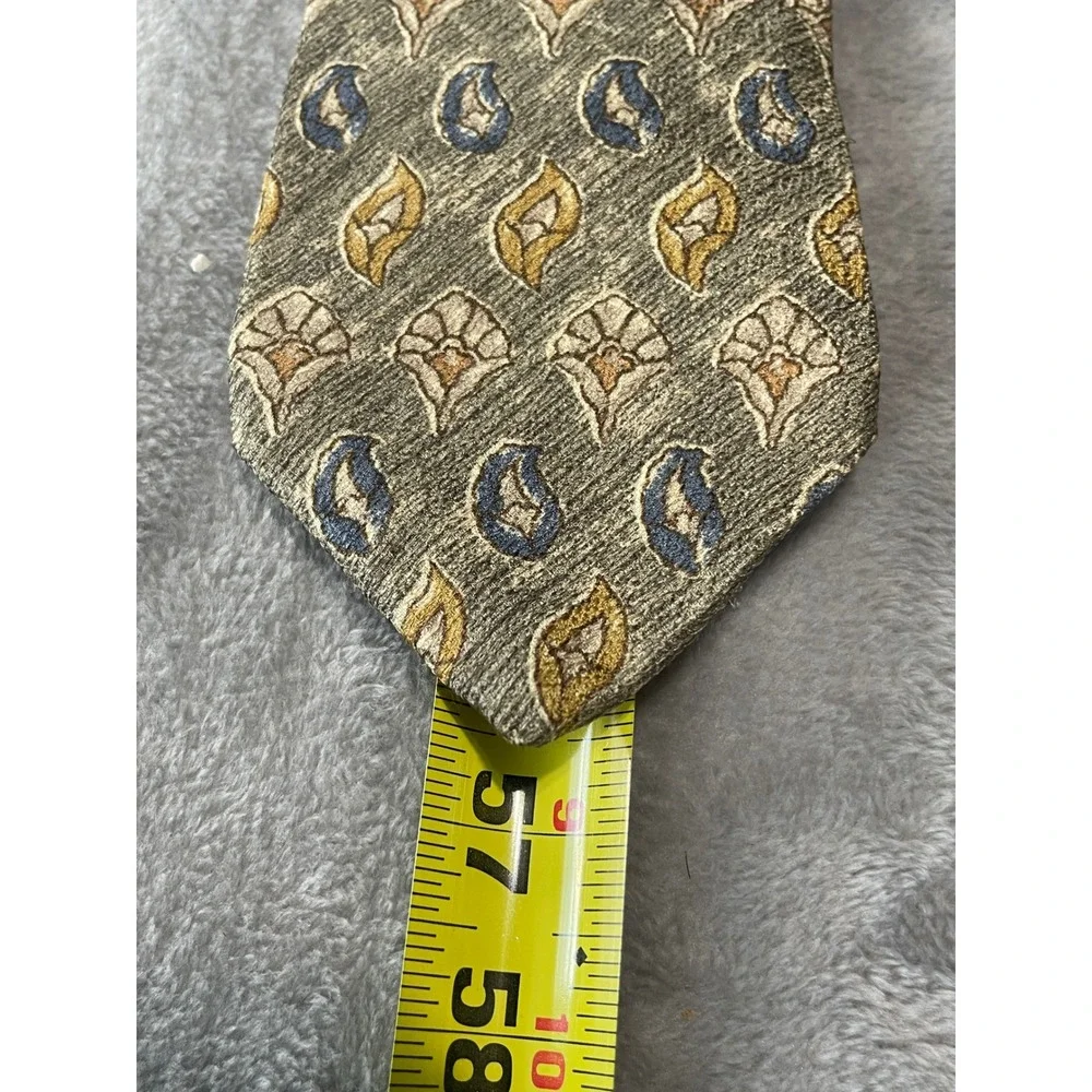 Joseph Abboud sophisticated neckwear